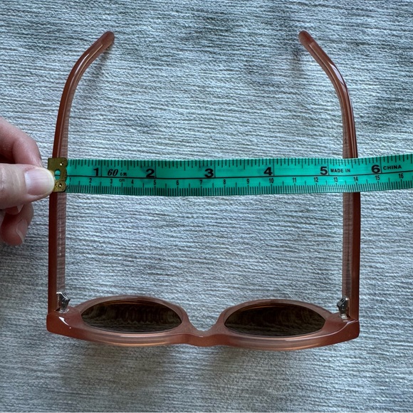 Sezane Chiara Sunglasses in Blush - Picture 7 of 8